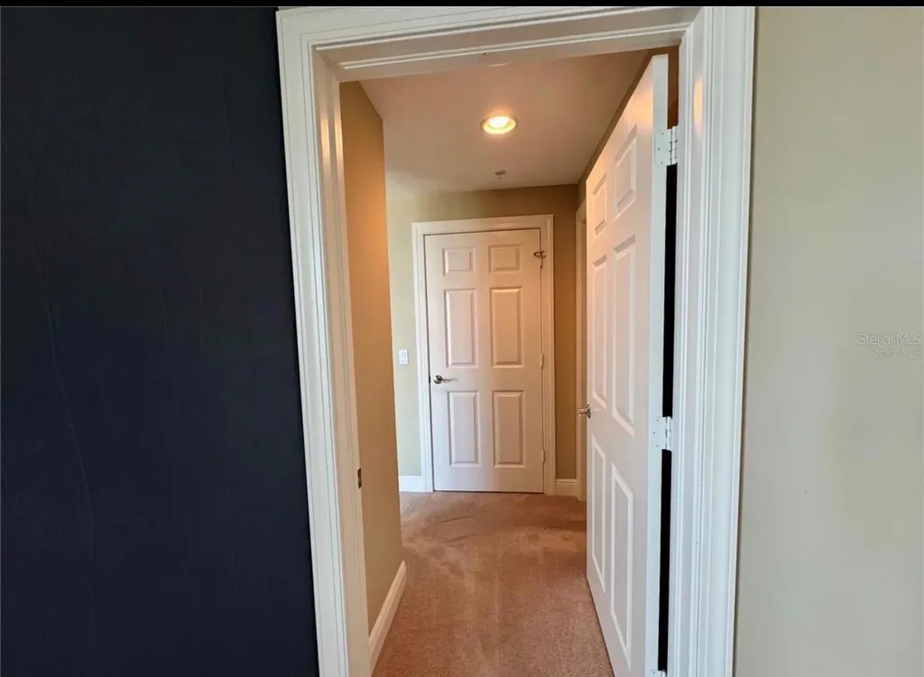 800 N Tamiami Trail Sarasota FL 34236