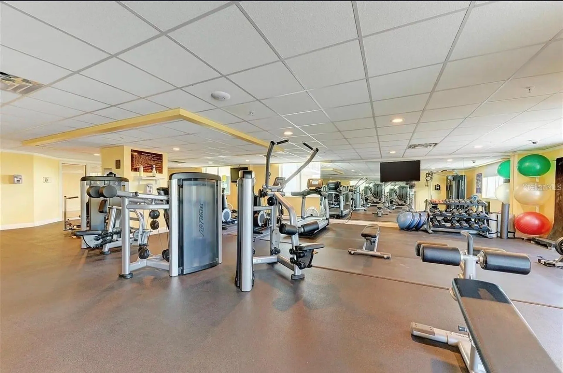 800 N Tamiami Trail Sarasota FL 34236