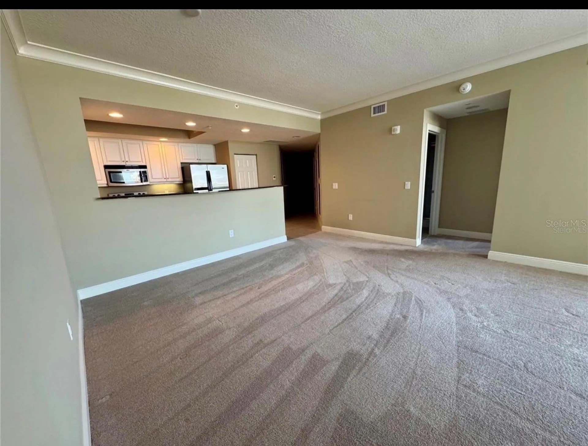 800 N Tamiami Trail Sarasota FL 34236