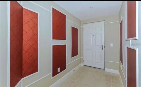 800 N Tamiami Trail Sarasota FL 34236