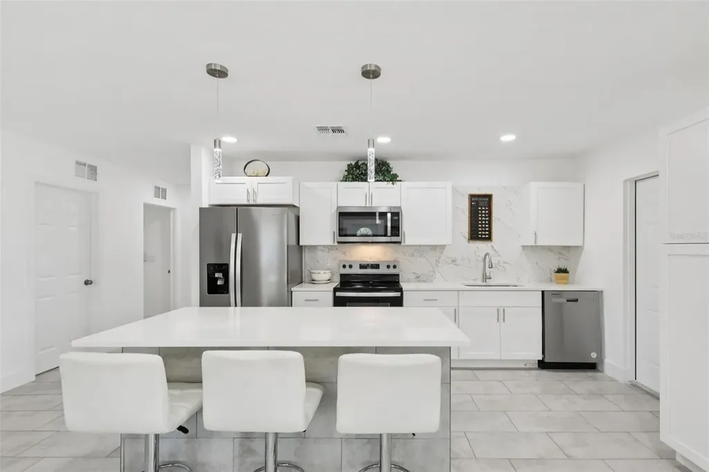 3530 Goodrich Avenue Sarasota FL 34234