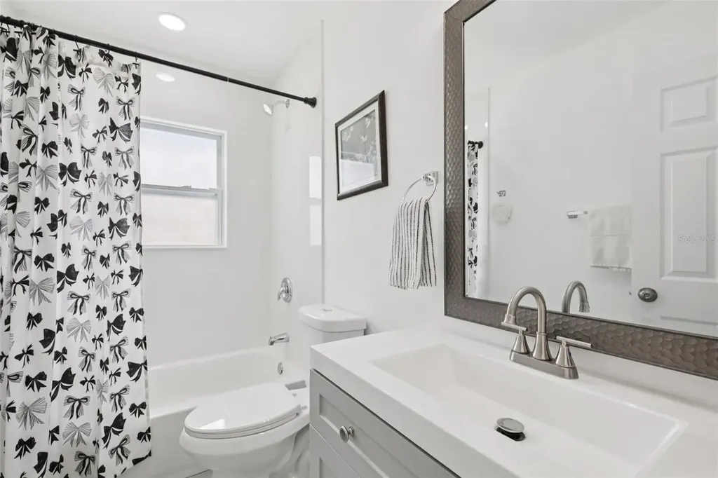 3530 Goodrich Avenue Sarasota FL 34234