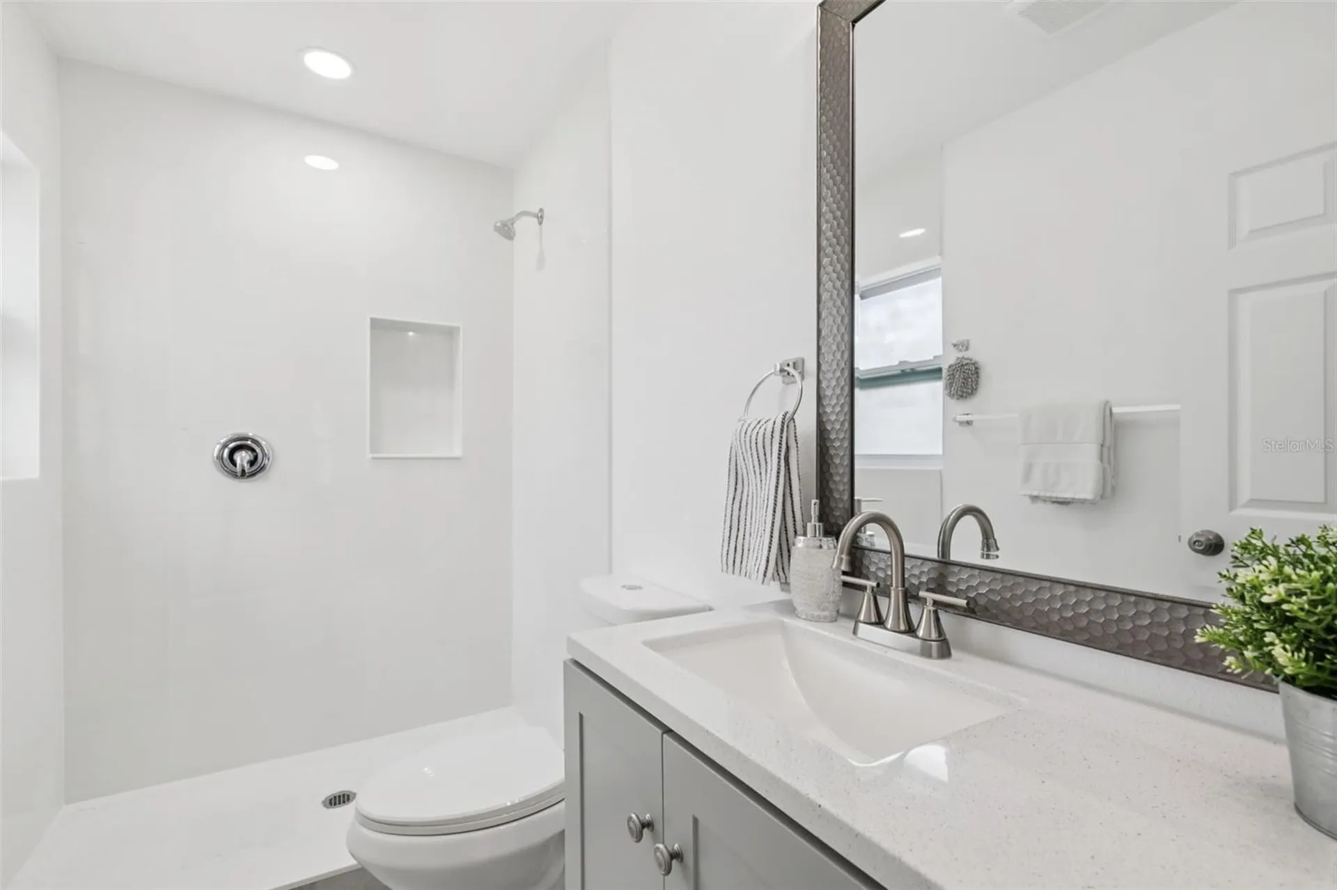 3530 Goodrich Avenue Sarasota FL 34234
