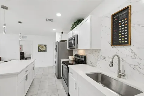 3530 Goodrich Avenue Sarasota FL 34234