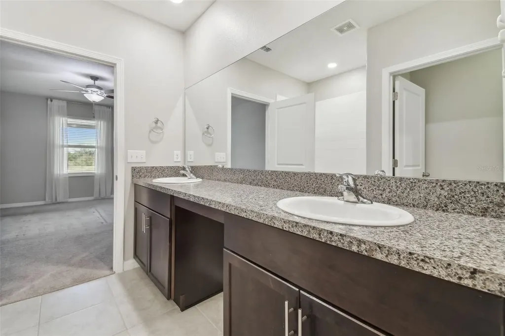 5452 Rainwood Meadows Drive Apollo Beach FL 33572