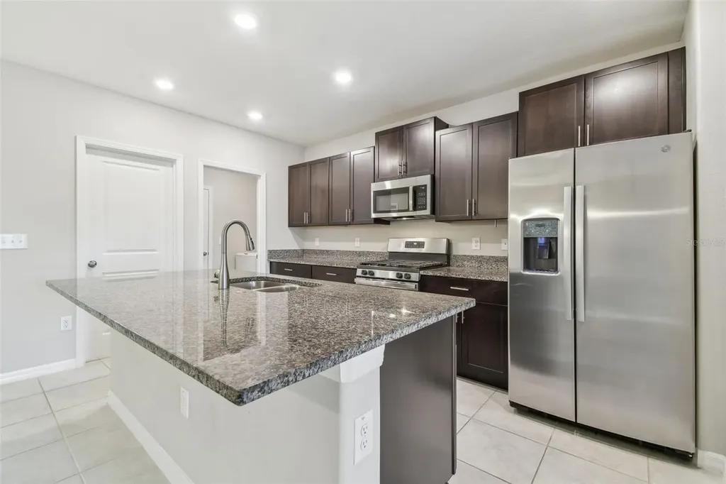 5452 Rainwood Meadows Drive Apollo Beach FL 33572
