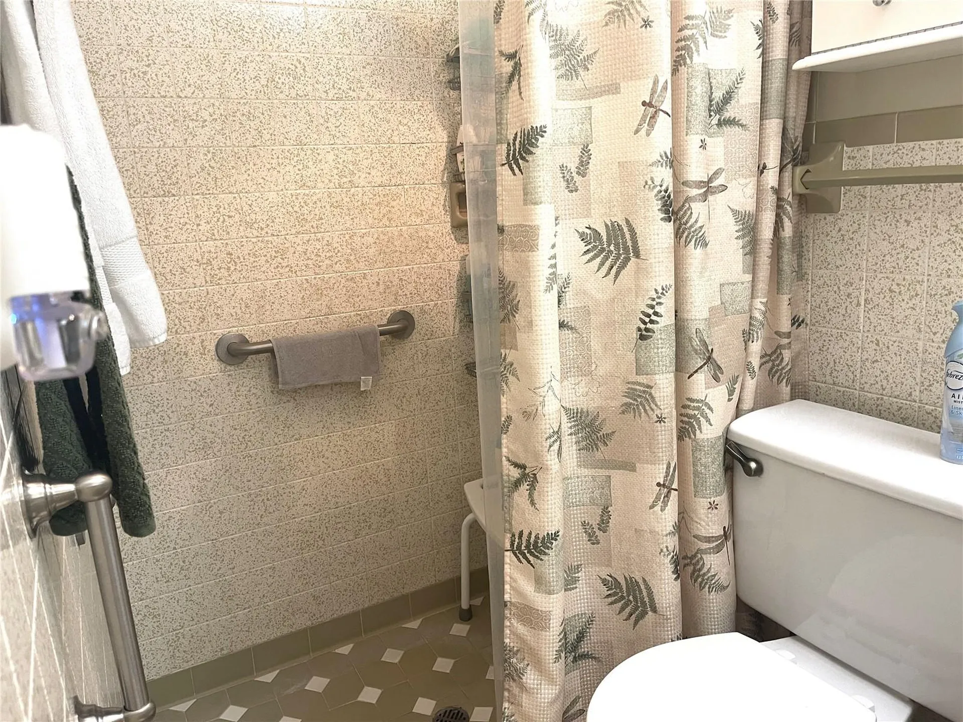 4691 Cr 118 Wildwood FL 34785