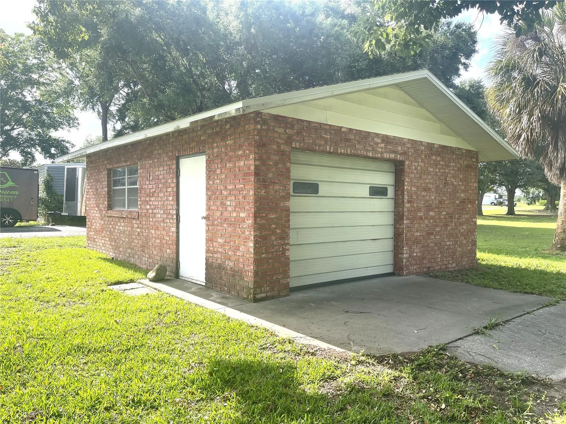 4691 Cr 118 Wildwood FL 34785