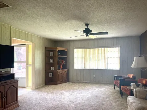4691 Cr 118 Wildwood FL 34785