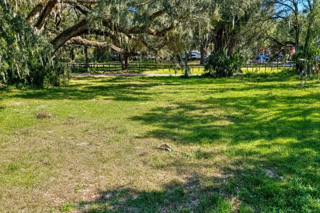 1214 W Brandon Boulevard Brandon FL 33511