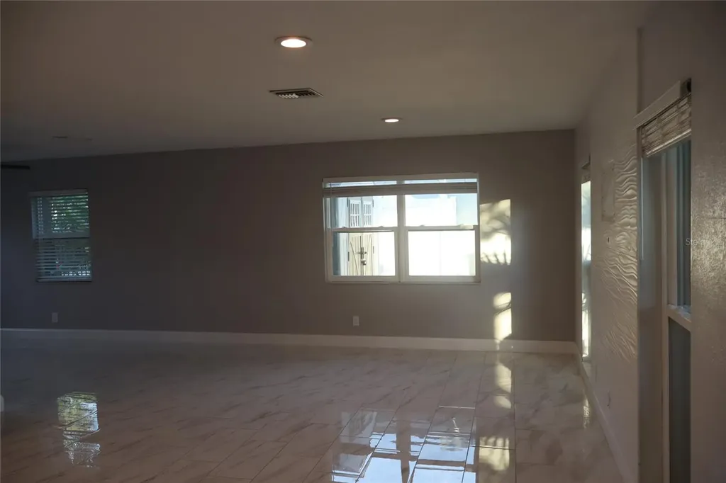 1019 Spindle Palm Way Apollo Beach FL 33572