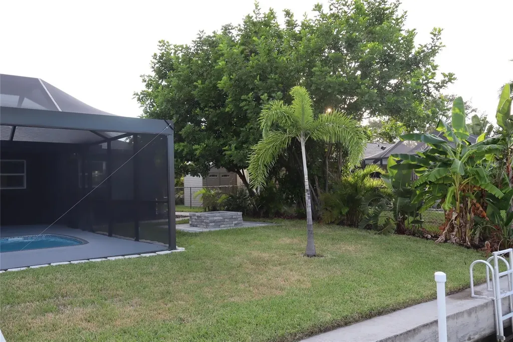 1019 Spindle Palm Way Apollo Beach FL 33572
