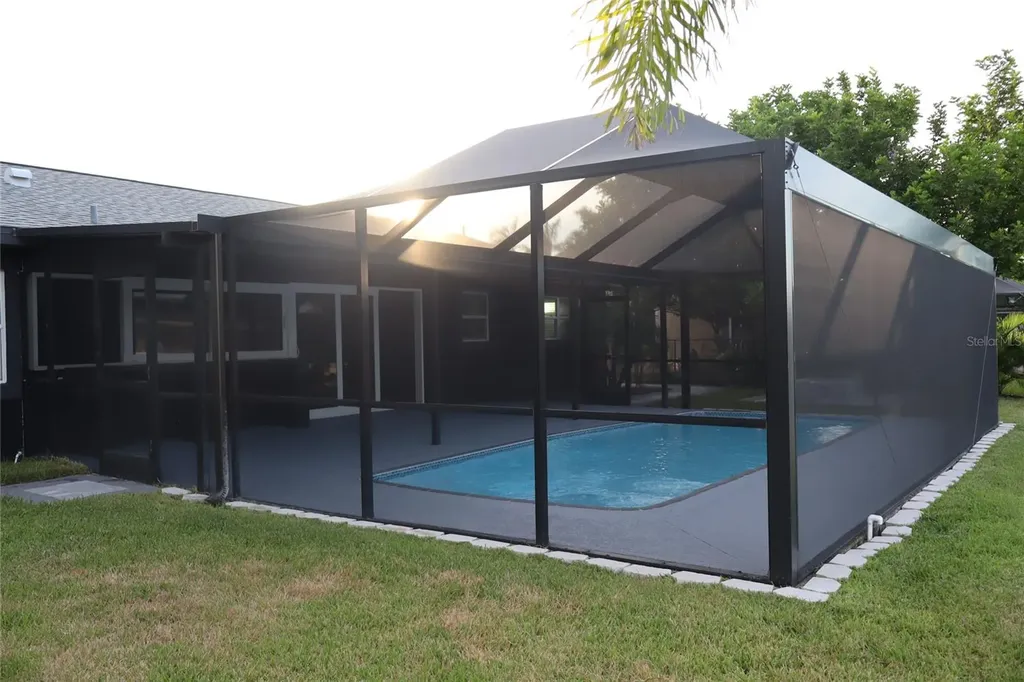 1019 Spindle Palm Way Apollo Beach FL 33572