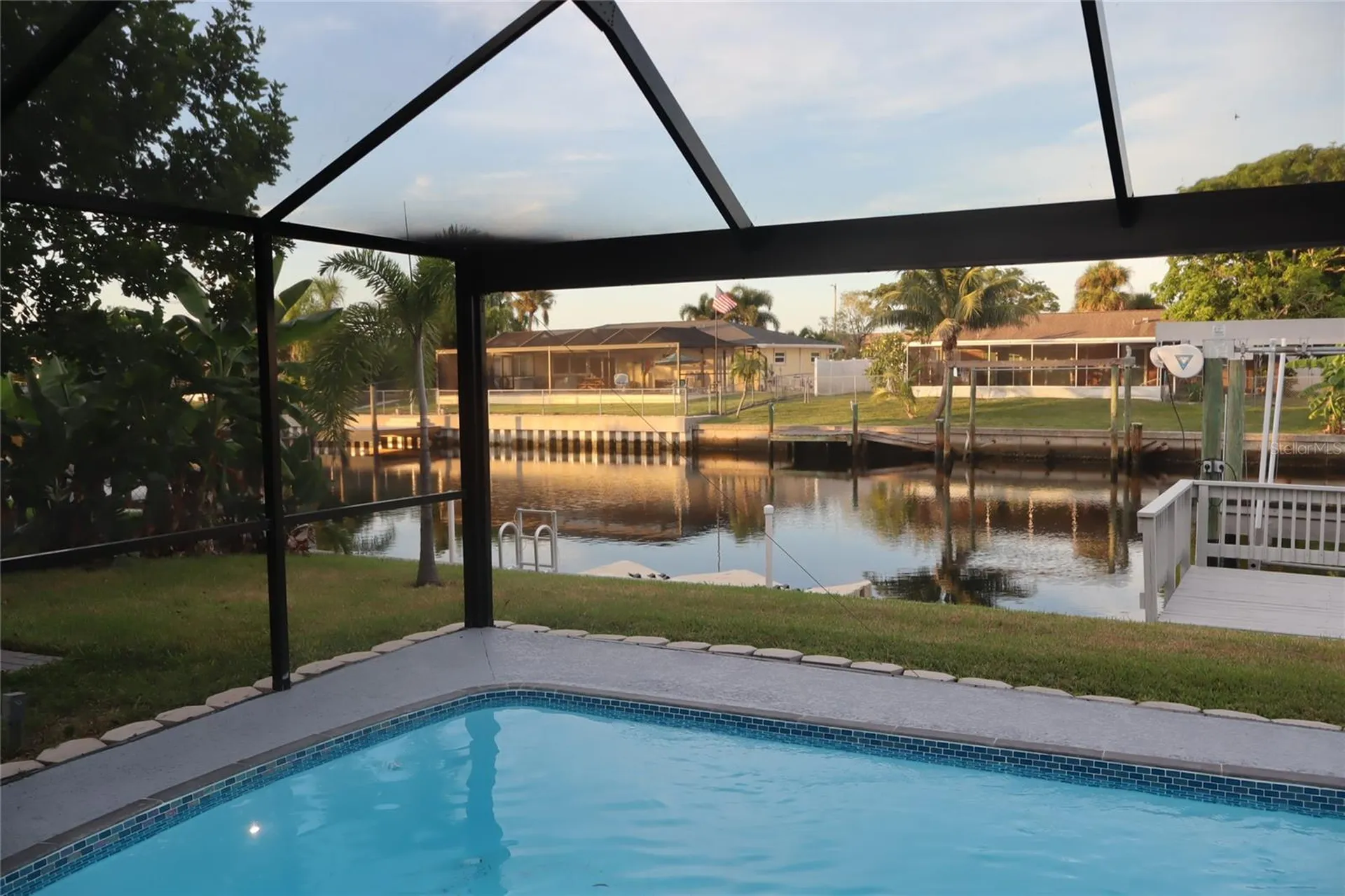 1019 Spindle Palm Way Apollo Beach FL 33572