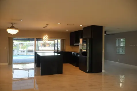 1019 Spindle Palm Way Apollo Beach FL 33572