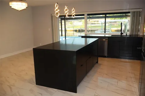 1019 Spindle Palm Way Apollo Beach FL 33572