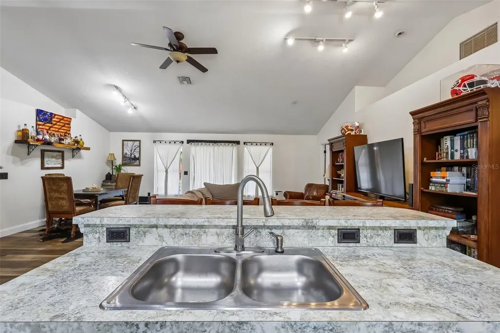 6401 E Warm Springs Avenue Coleman FL 33521