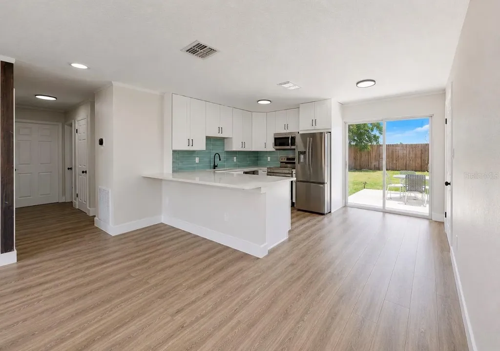 485 Florida Circle N Apollo Beach FL 33572