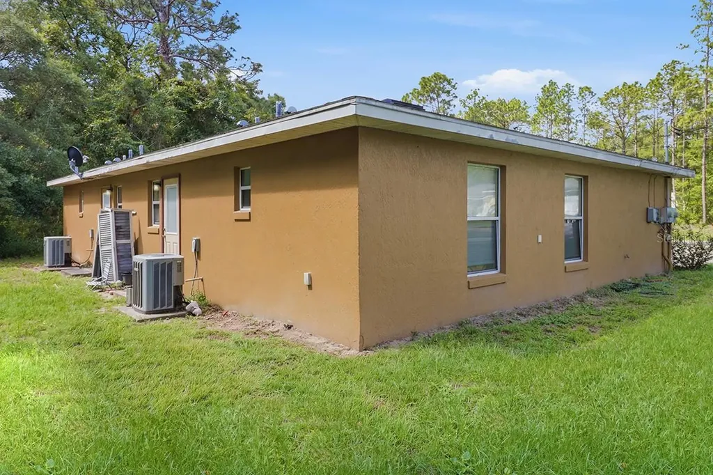 9261 N Peachtree Way Citrus Springs FL 34434