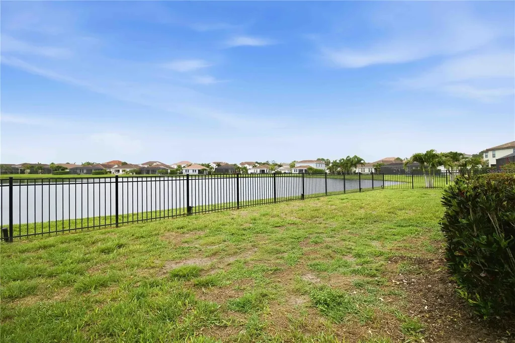 13422 Saw Palm Creek Trail Lakewood Ranch FL 34211