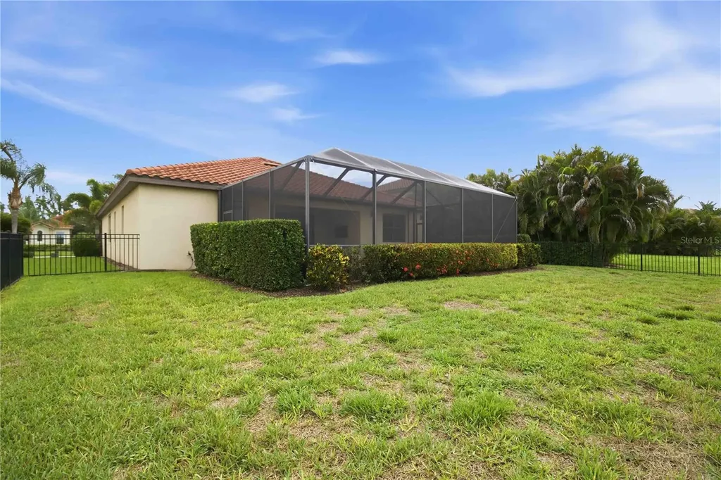 13422 Saw Palm Creek Trail Lakewood Ranch FL 34211