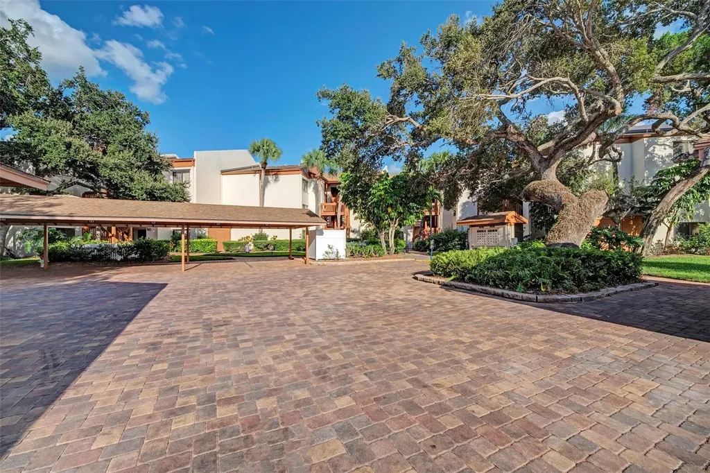 1800 Cove II Place Sarasota FL 34242