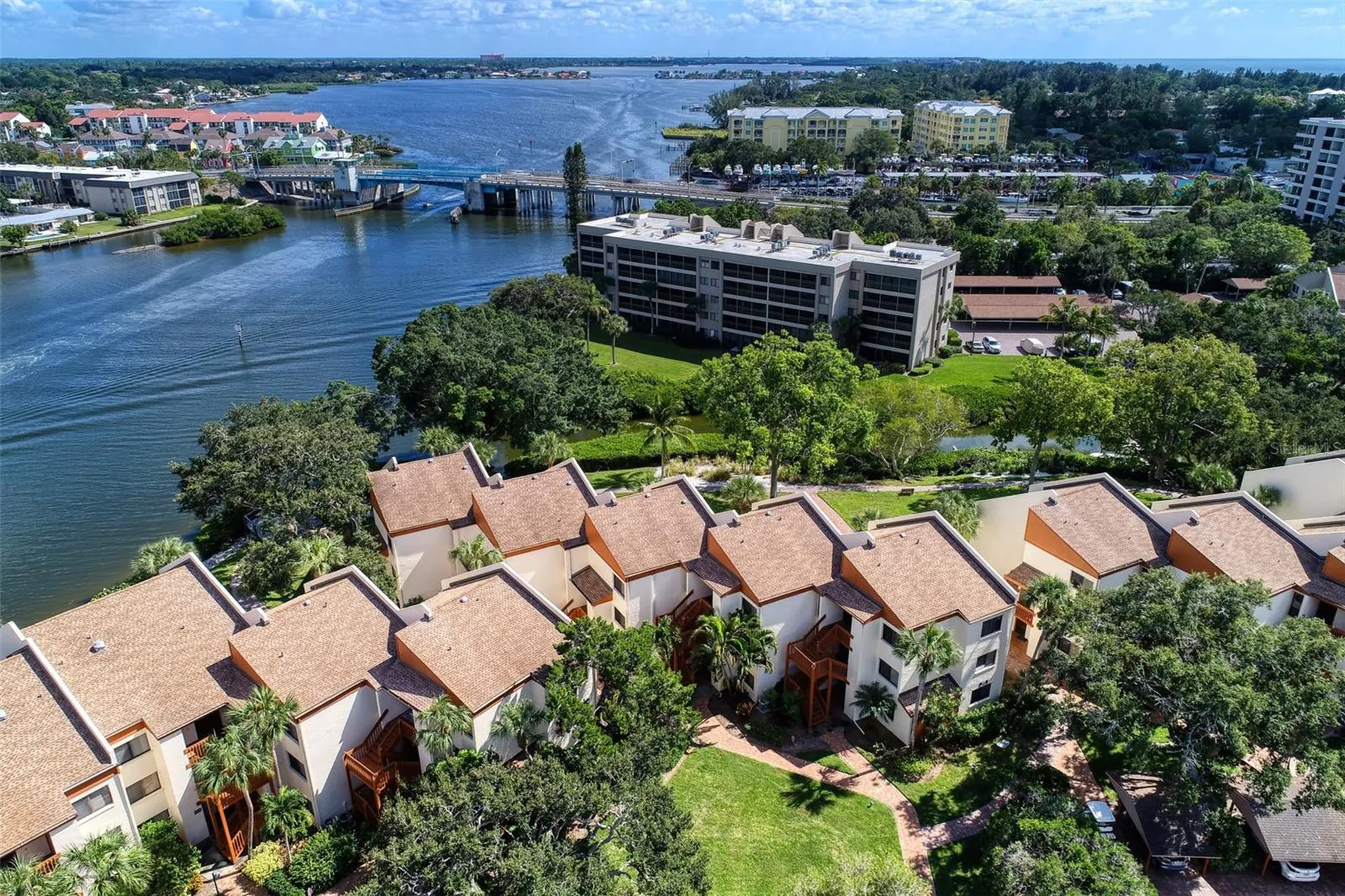 1800 Cove II Place Sarasota FL 34242