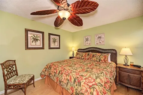 1800 Cove II Place Sarasota FL 34242