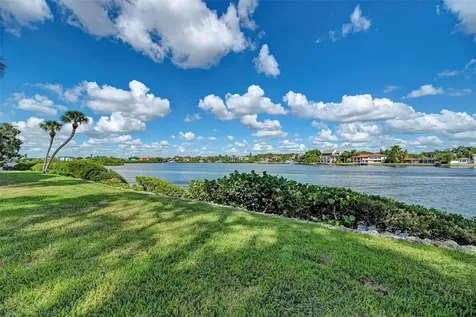 1800 Cove II Place Sarasota FL 34242