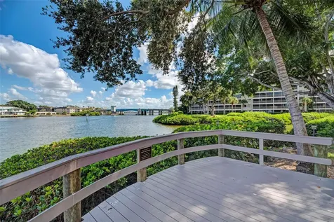 1800 Cove II Place Sarasota FL 34242