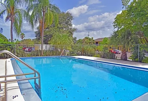 2 N Fernwood Avenue Clearwater FL 33765