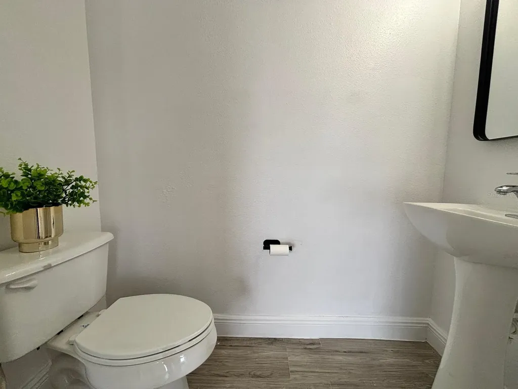 404 Manitoba Drive Kissimmee FL 34759