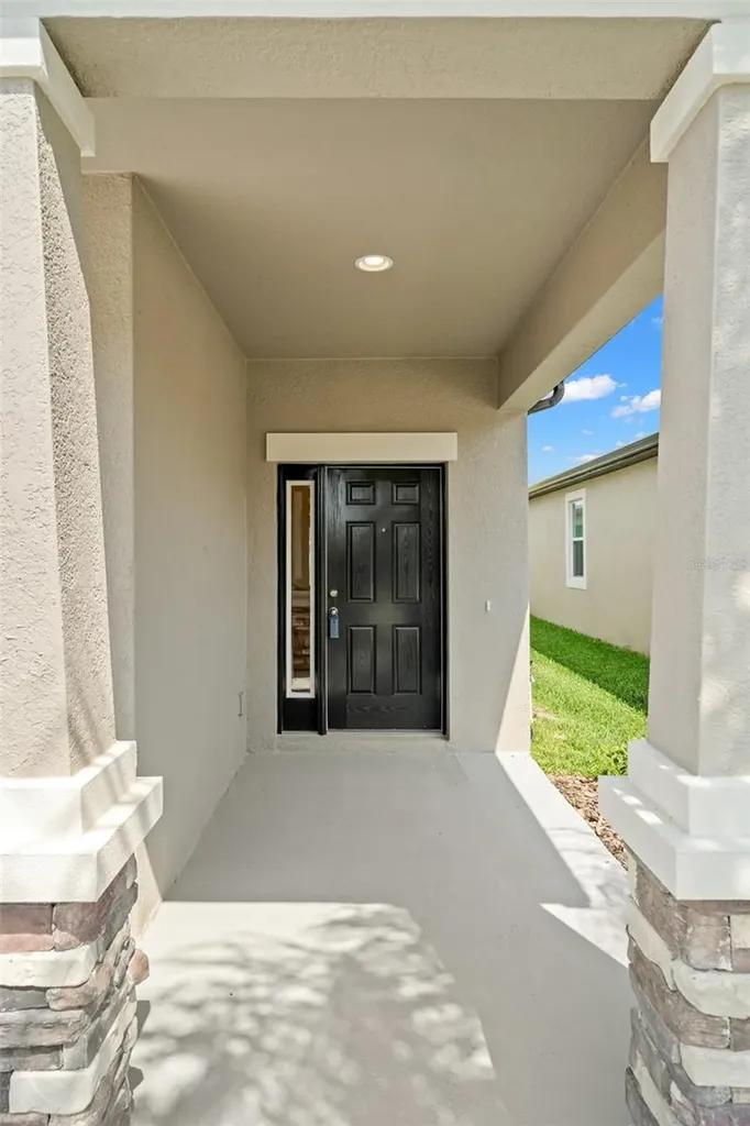 16049 Sonoma Grove Circle Tampa FL 33647