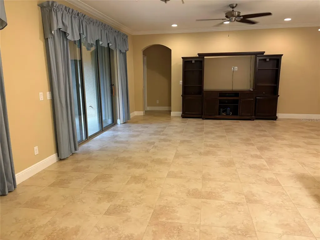 1569 Katie Cove Sanford FL 32771