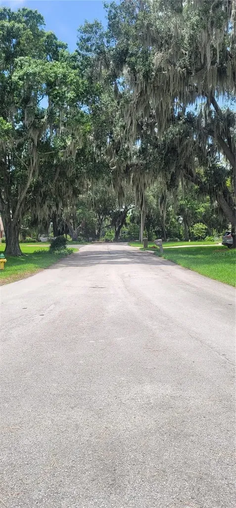 4220 Lake Marianna Drive Winter Haven FL 33881