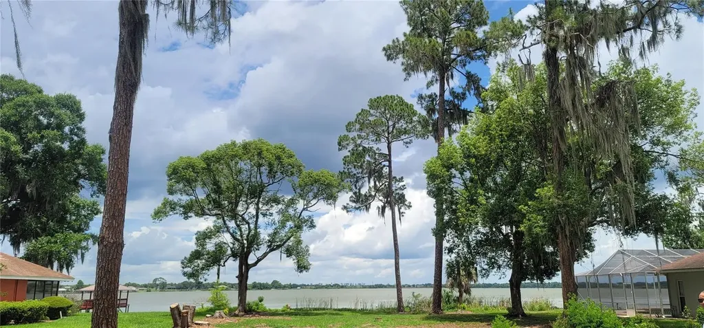 4220 Lake Marianna Drive Winter Haven FL 33881