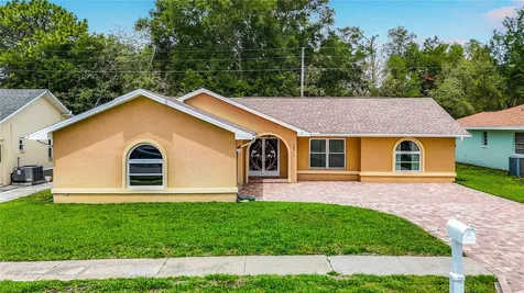 18817 Parade Road Hudson FL 34667