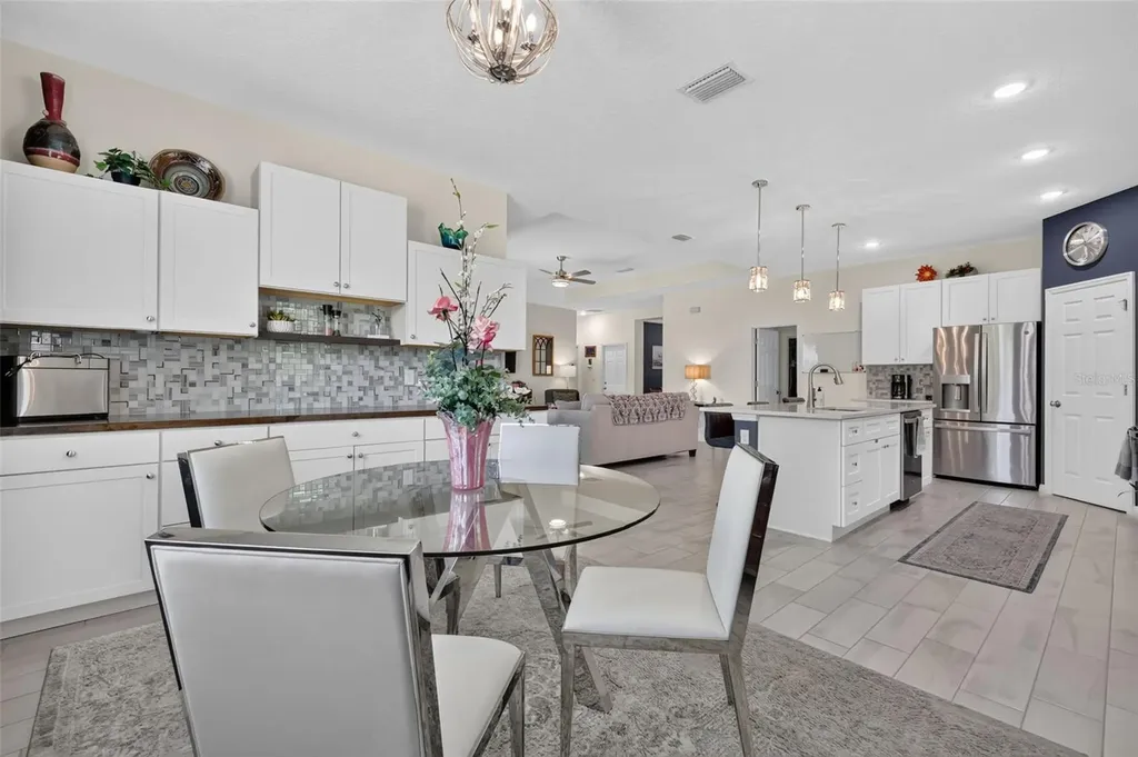 30658 East Bluebell Avenue Eustis FL 32736