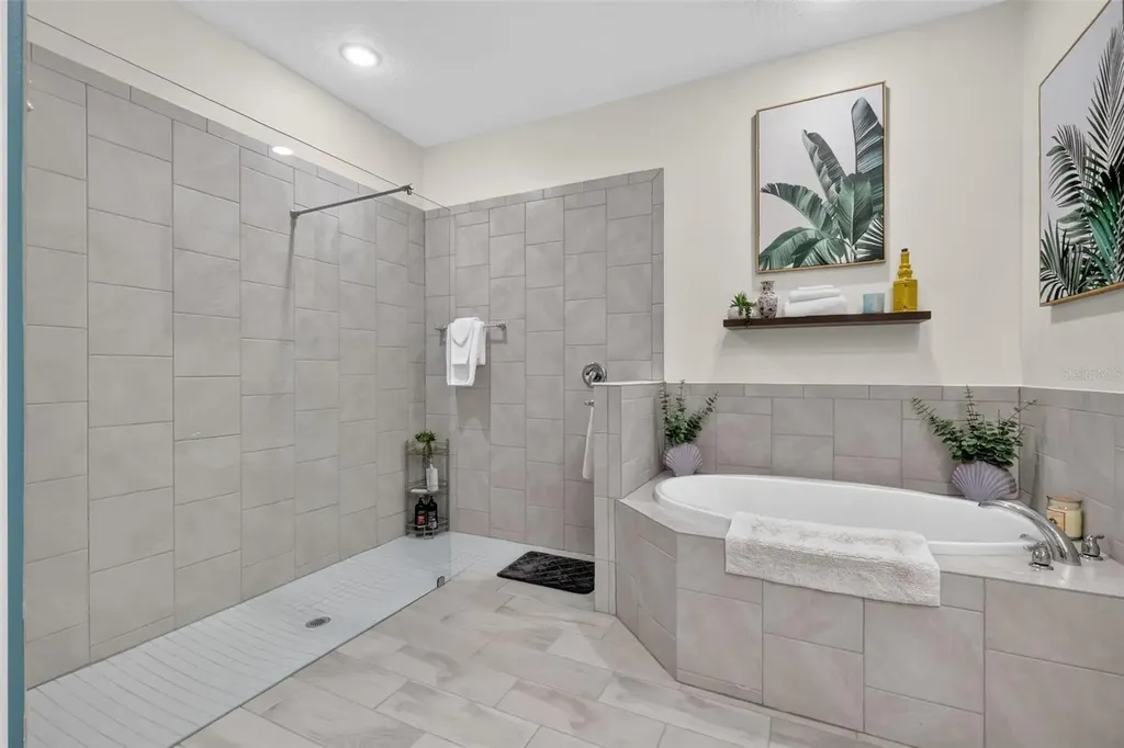 30658 East Bluebell Avenue Eustis FL 32736