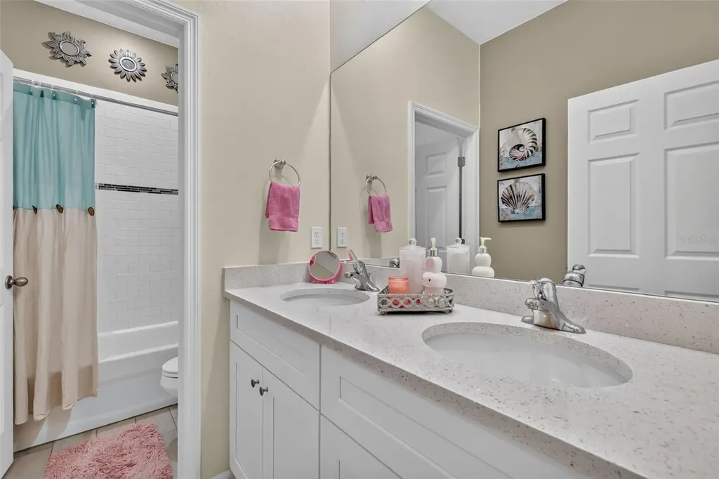 30658 East Bluebell Avenue Eustis FL 32736