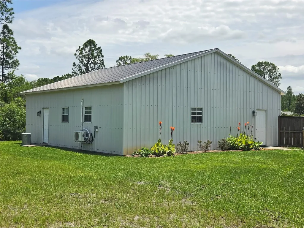 30658 East Bluebell Avenue Eustis FL 32736
