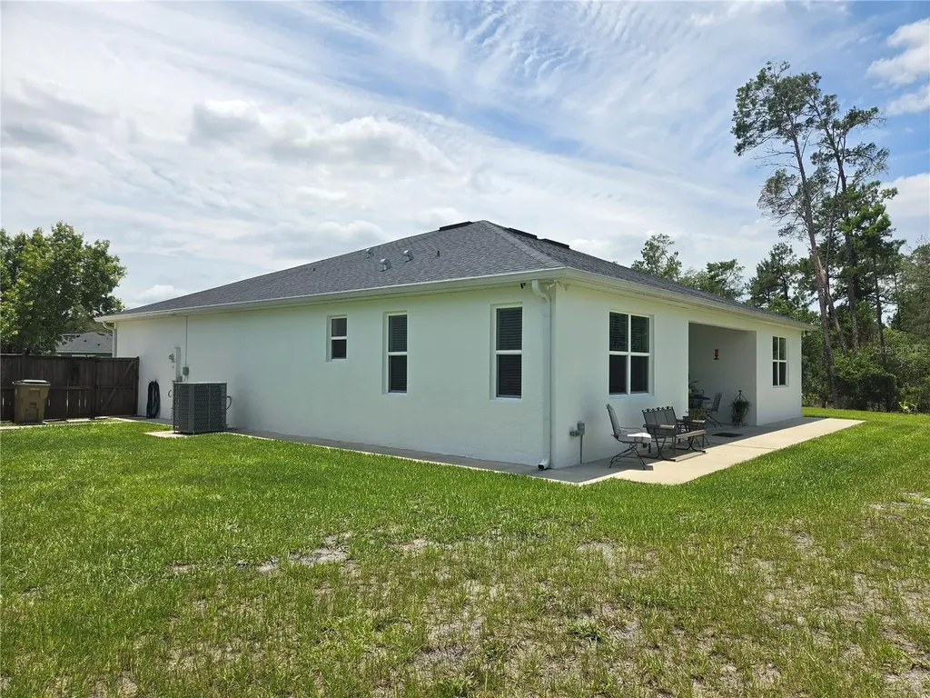 30658 East Bluebell Avenue Eustis FL 32736