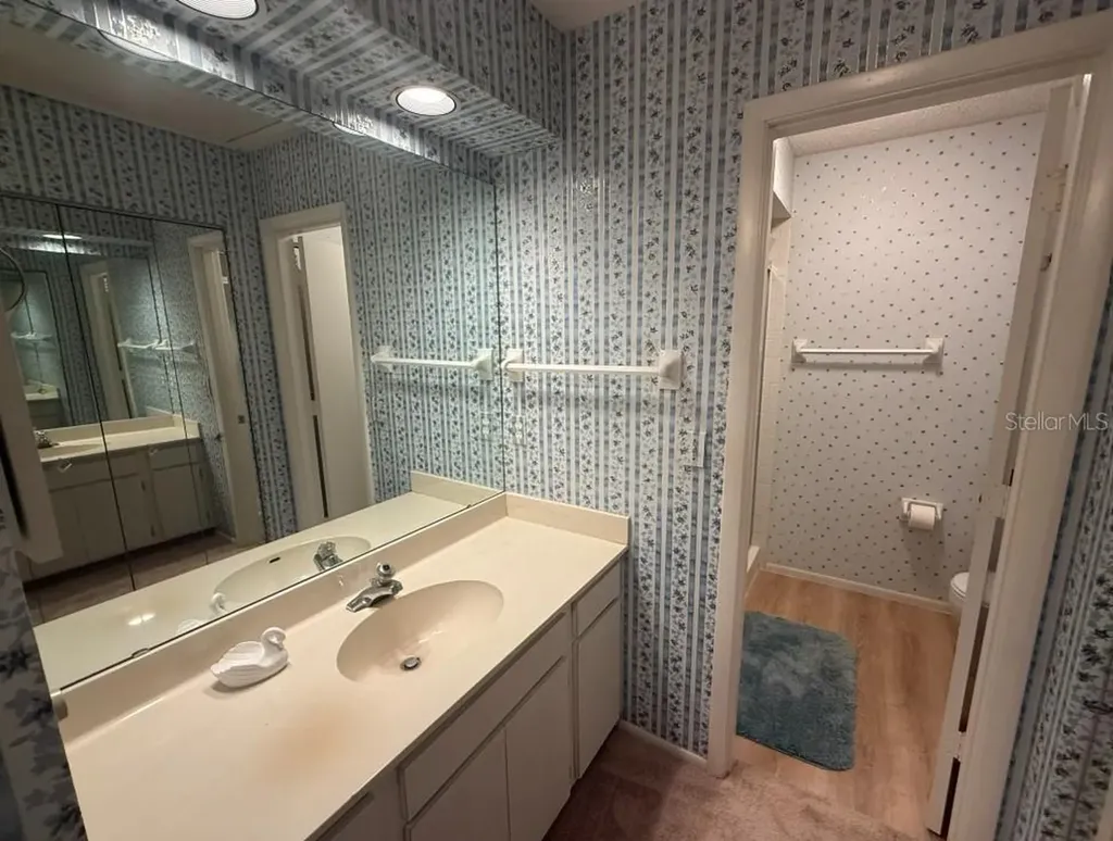 6564 Draw Lane Sarasota FL 34238