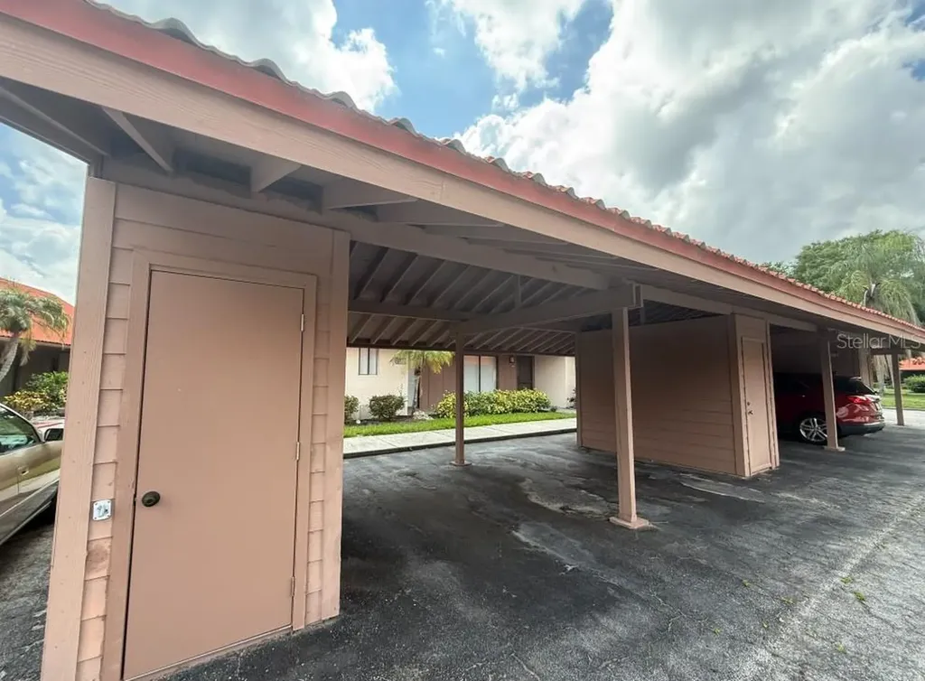 6564 Draw Lane Sarasota FL 34238