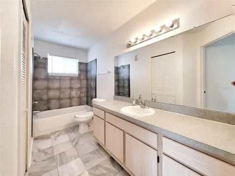 3705 SW 27th Street Gainesville FL 32608