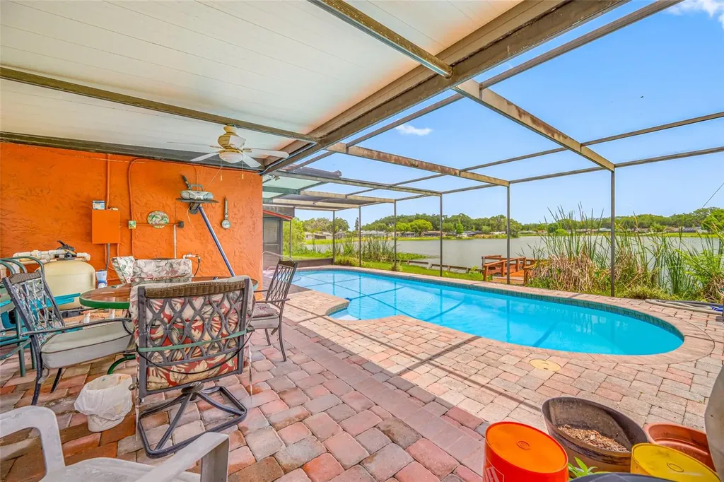 506 Gay Road Seffner FL 33584