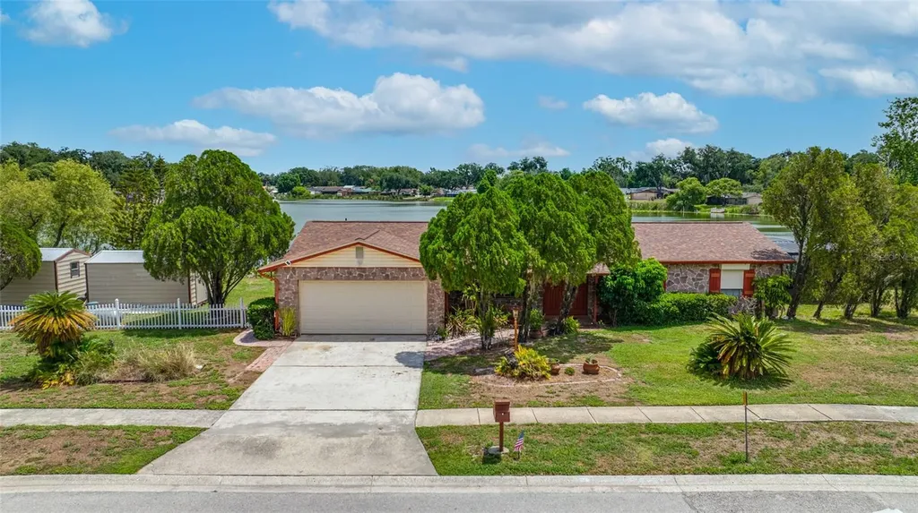 506 Gay Road Seffner FL 33584