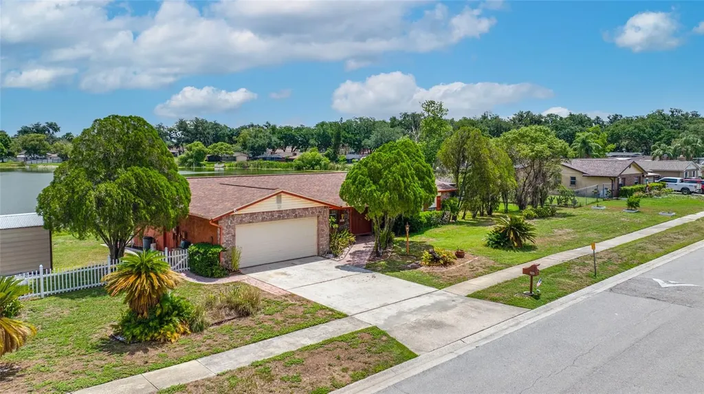 506 Gay Road Seffner FL 33584