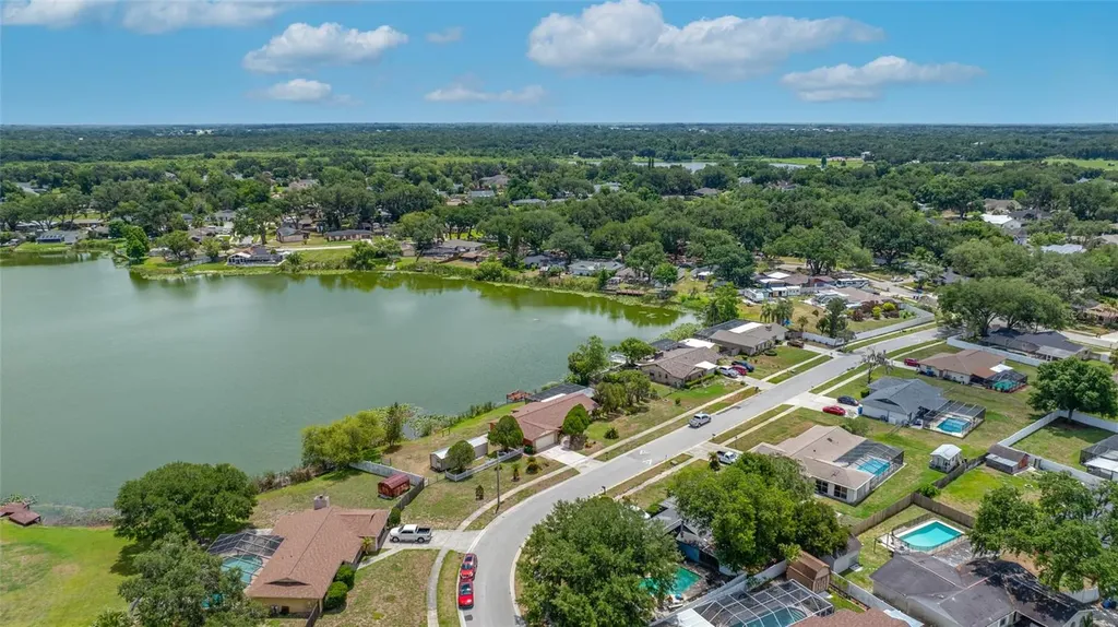 506 Gay Road Seffner FL 33584