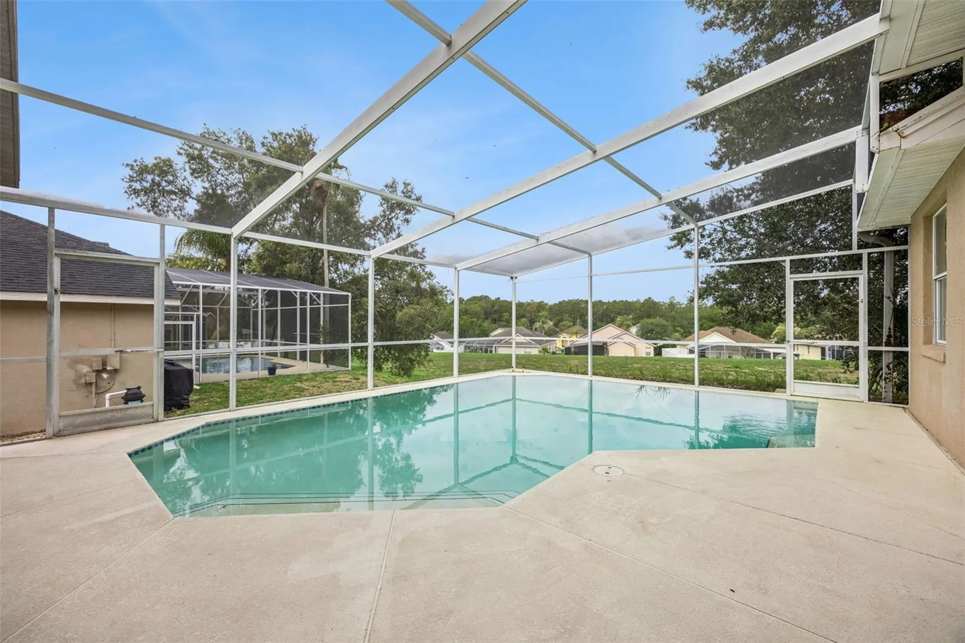 215 Greeley Loop Davenport FL 33897